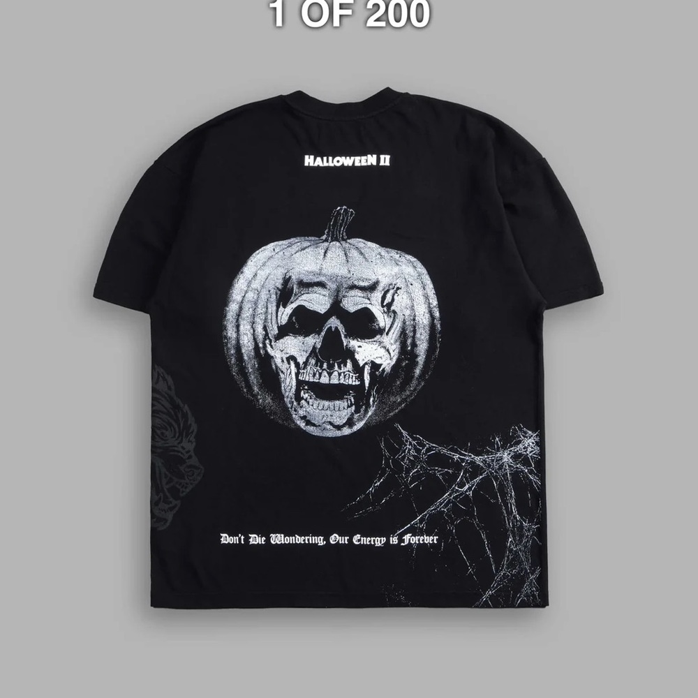 HAUNTED "MYSTERY" PREMIUM TEE IN BLACK